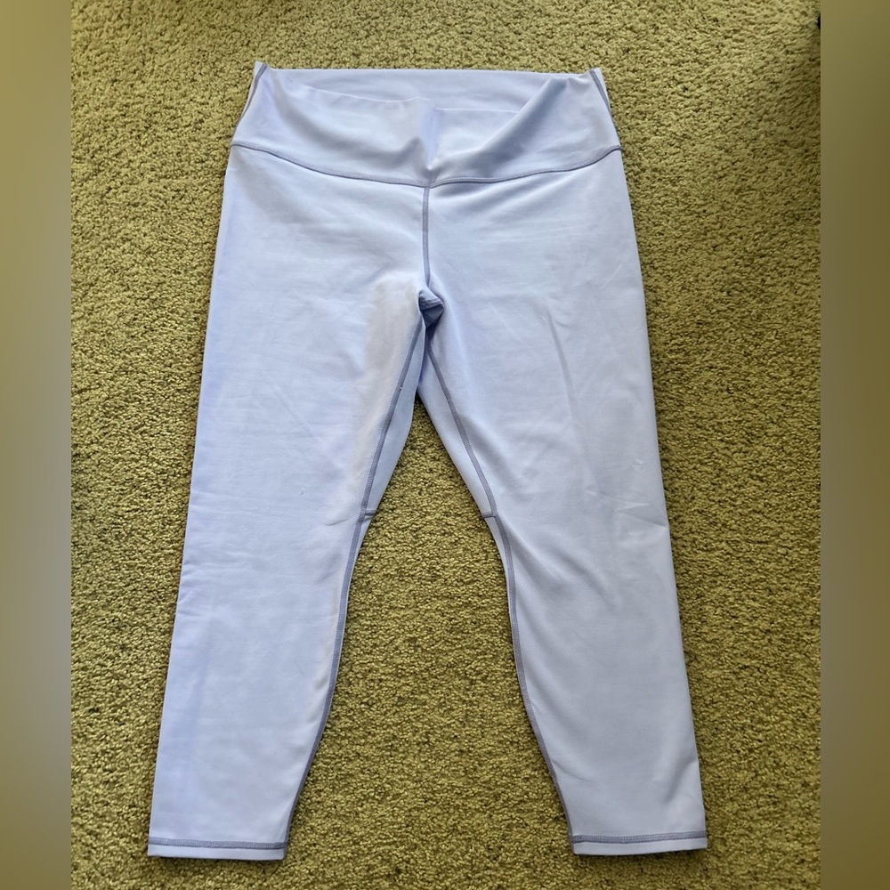 Brand new women’s Fabletics light purple leggings size XXL powerhold